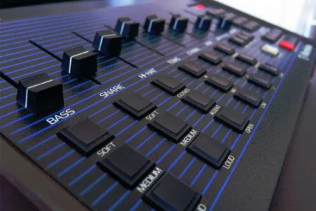 Featured image for “Behringer – DeepMind12 Teaser (New Behringer 12 voice Analogue Synth)”