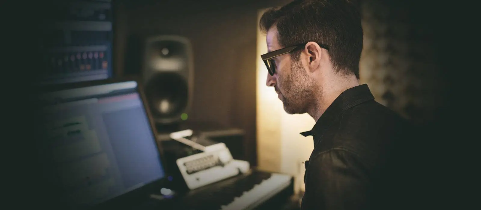 Native Instruments presents: Sounddesigner tutorial by Deru