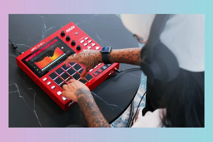 Akai MPC Key 37 G2: Enhanced Keyboard MPC